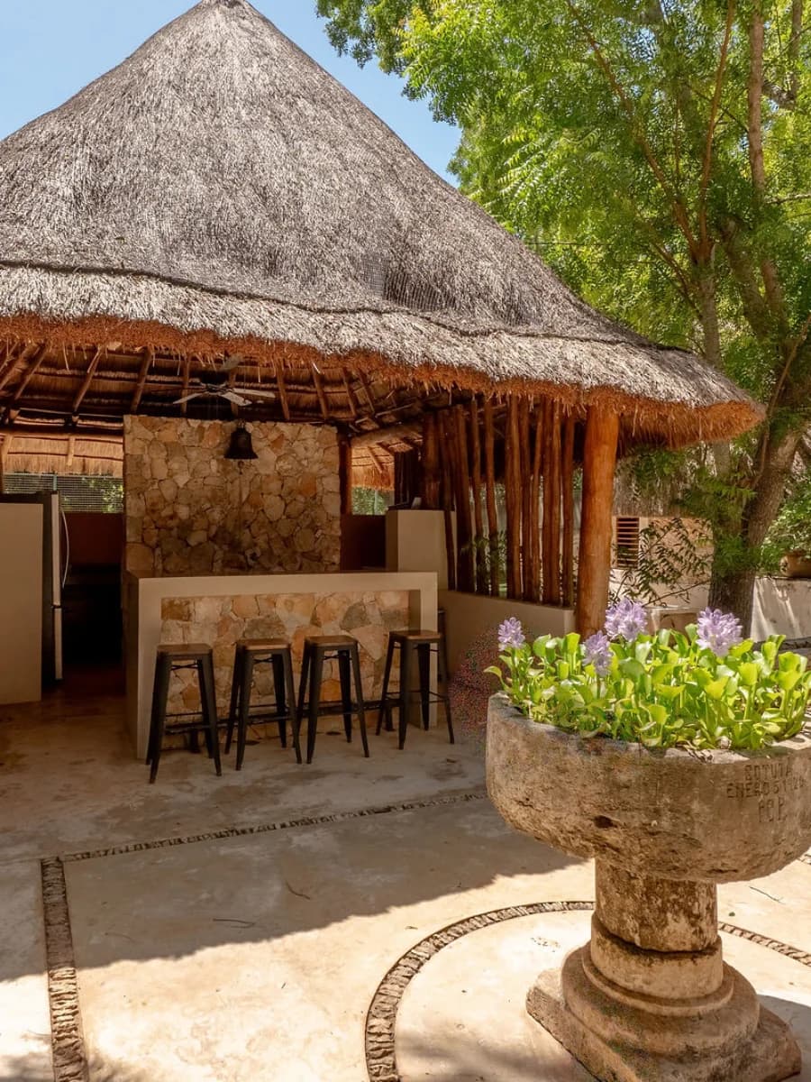 Palapas y bar privado