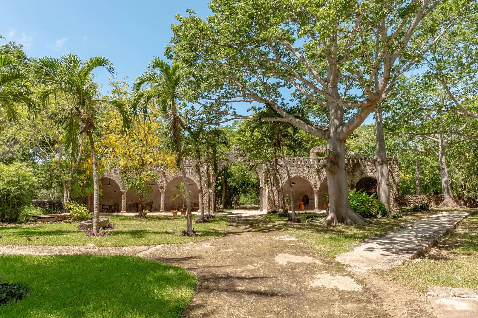 Jardines amplios