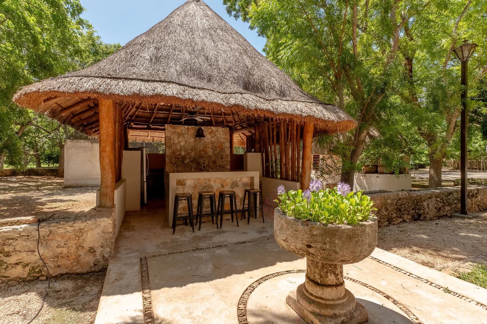 Palapas y bar privado